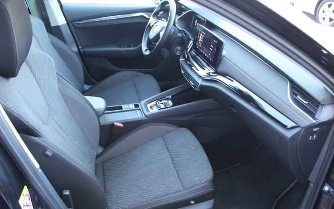 Skoda Octavia cena 112900 przebieg: 61355, rok produkcji 2021 z Żory małe 704